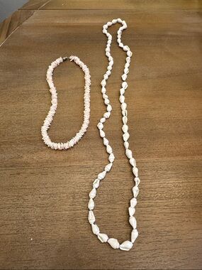 🐚 Set of Two Shell Necklaces - White Shell & Light Pink Puka